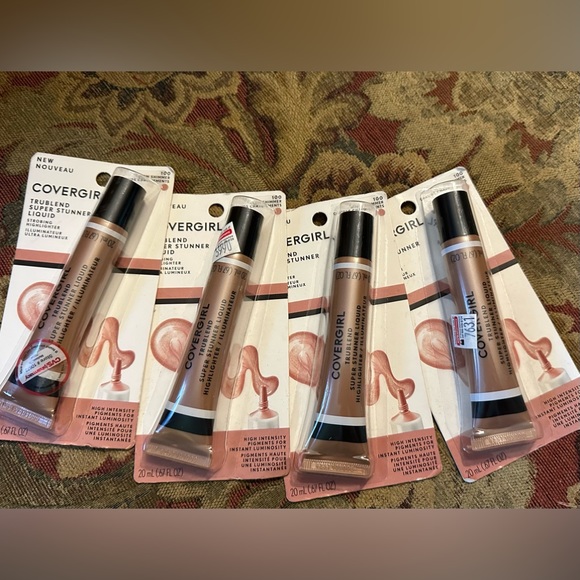 NIP- Covergirl Trublend Super Stunner Liquid - Picture 4 of 5